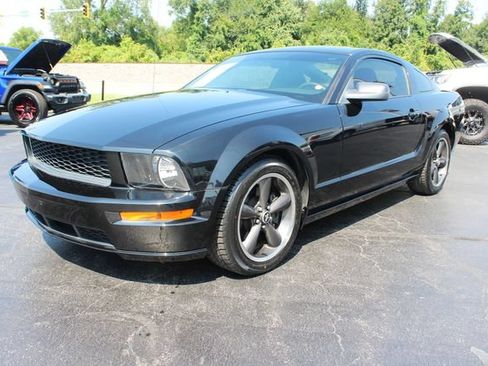 Used 2008 Ford Mustang GT Premium RWD image 5