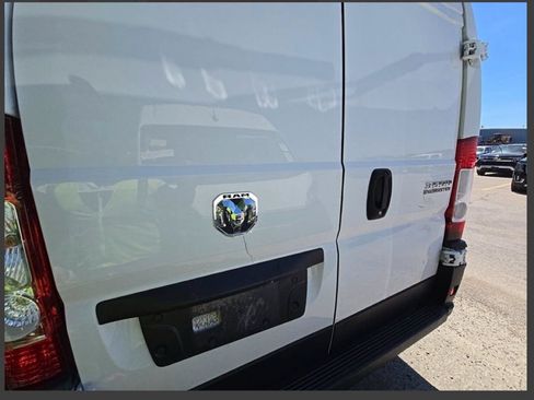 Used 2023 RAM ProMaster 3500 w/ Driver Convenience Group FWD image 4