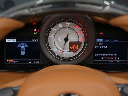 Used 2018 Ferrari 488 Spider RWD image 60