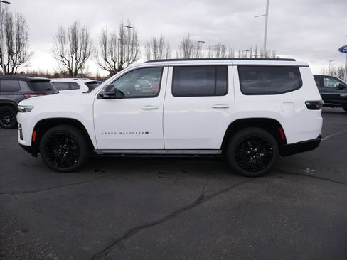 New 2026 Jeep Grand Wagoneer Limited image 20