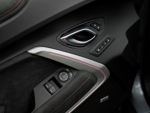 Used 2022 Chevrolet Camaro ZL1 RWD image 63