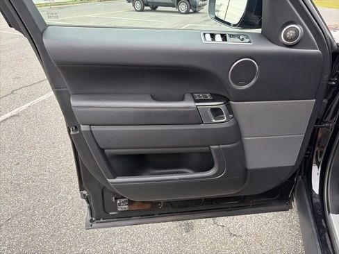 Used 2022 Land Rover Range Rover Sport HSE Silver Edition image 11