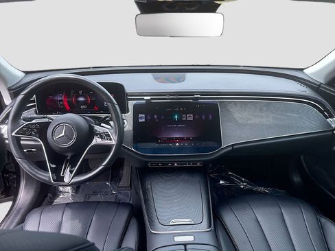 Used 2024 Mercedes-Benz E 350 4MATIC Sedan image 46