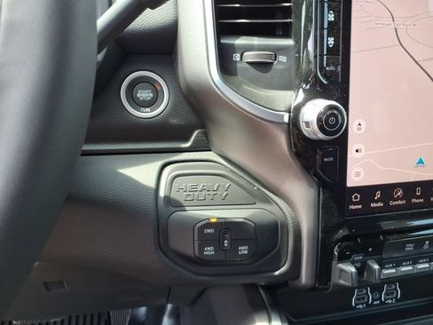 New 2026 RAM 2500 Big Horn AWD/4WD image 10