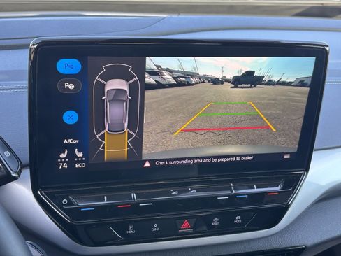 Used 2023 Volkswagen ID.4 Pro S image 9