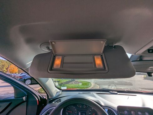 Used 2024 Chevrolet Malibu LT image 26