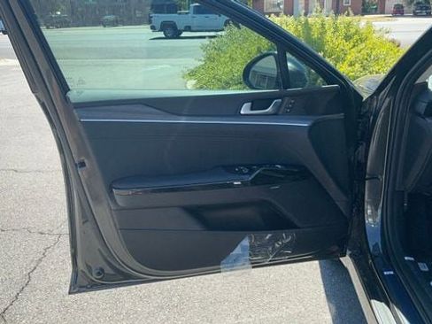 New 2026 Kia K5 EX image 11