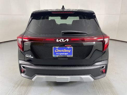 New 2026 Kia Seltos LX image 7