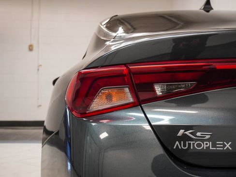 Used 2022 Kia K5 LXS image 40