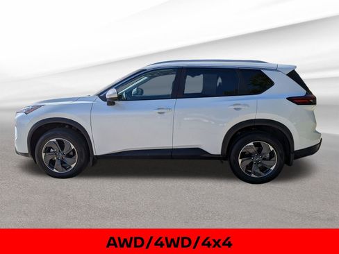 Certified 2025 Nissan Rogue SV w/ SV Premium Package AWD/4WD image 12
