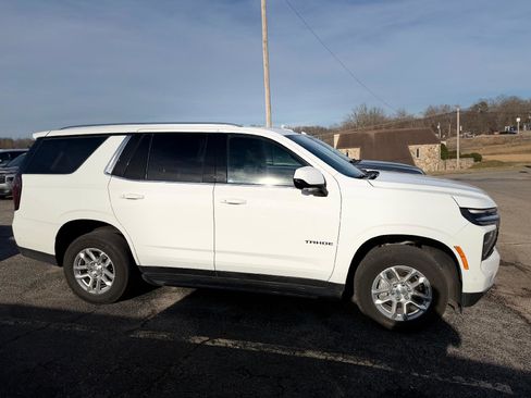 Used 2025 Chevrolet Tahoe LT image 2
