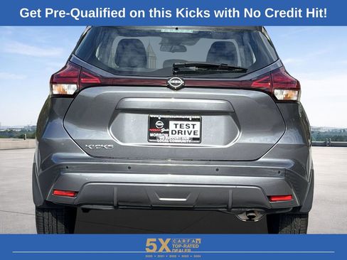 Used 2022 Nissan Kicks S image 22