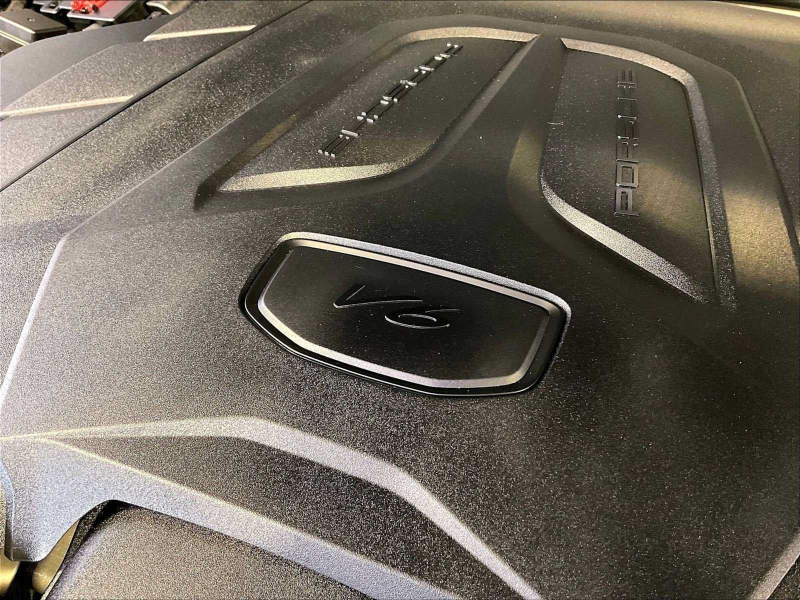 Certified 2026 Porsche Cayenne AWD/4WD image 33
