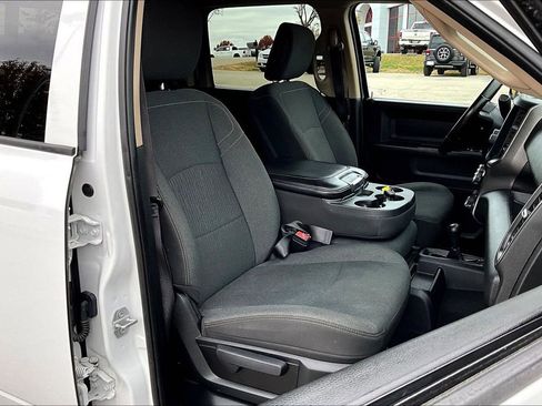 Used 2019 RAM 3500 Tradesman image 7