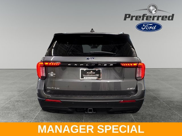 Used 2025 Ford Explorer Active AWD/4WD image 23