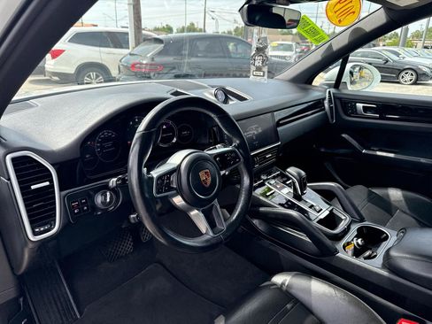 Used 2019 Porsche Cayenne AWD/4WD image 8