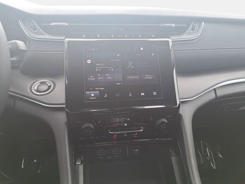 Used 2023 Jeep Grand Cherokee L Laredo w/ Luxury Tech Group I image 22