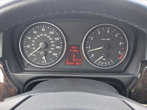 Used 2006 BMW 325i Sedan image 11