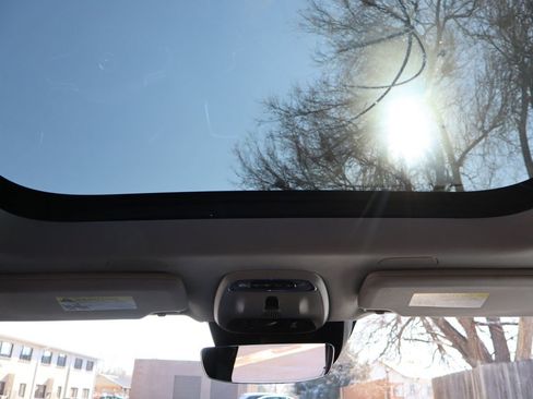 Used 2020 Volvo XC90 T6 Momentum image 30