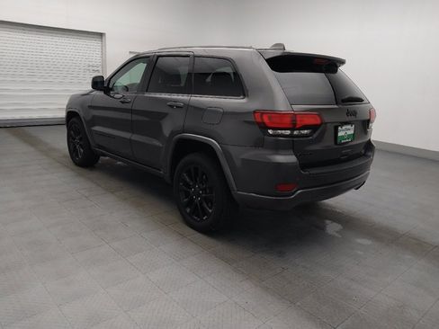 Used 2019 Jeep Grand Cherokee Altitude AWD/4WD image 3