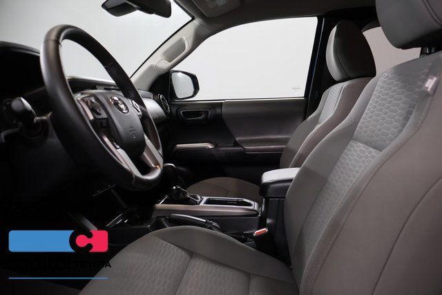 Certified 2018 Toyota Tacoma SR5 AWD/4WD image 13