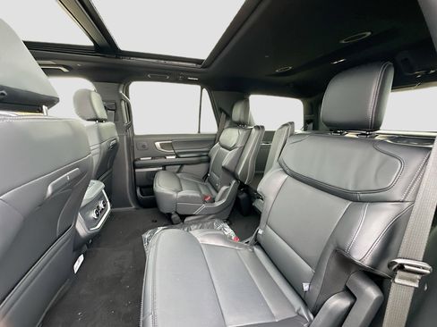 New 2025 Ford Expedition Platinum w/ Stealth Performance Package image 17