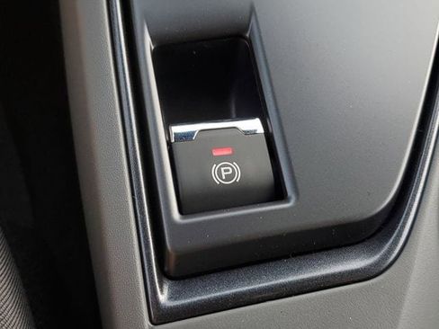 New 2026 Subaru Crosstrek 2.0i Premium image 31