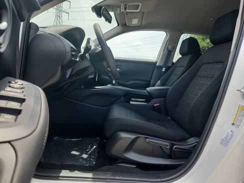 New 2027 Honda HR-V LX image 9