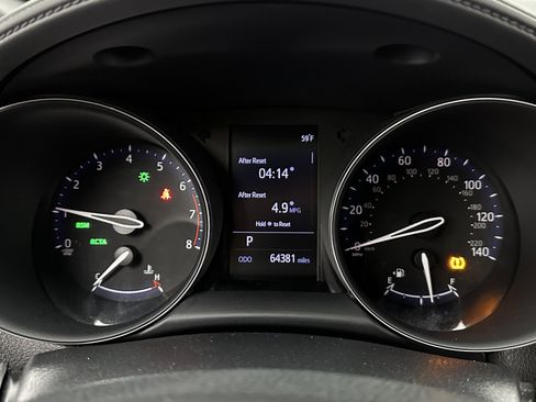 Used 2019 Toyota C-HR XLE image 14