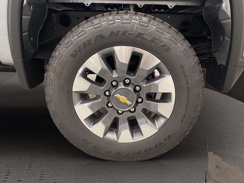 New 2026 Chevrolet Silverado 2500 Custom w/ Custom Value Package AWD/4WD image 37