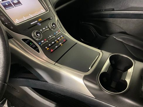 Used 2018 Lincoln MKX Premiere FWD image 19