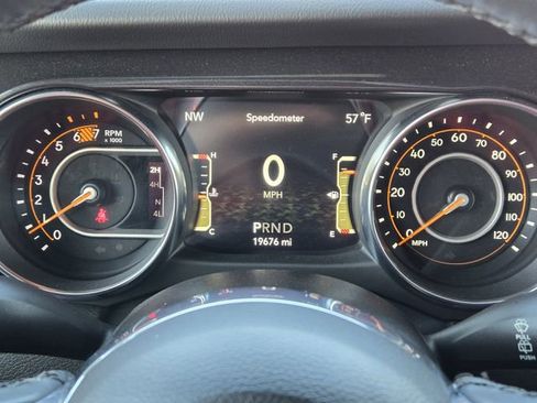 Used 2023 Jeep Wrangler Altitude image 16