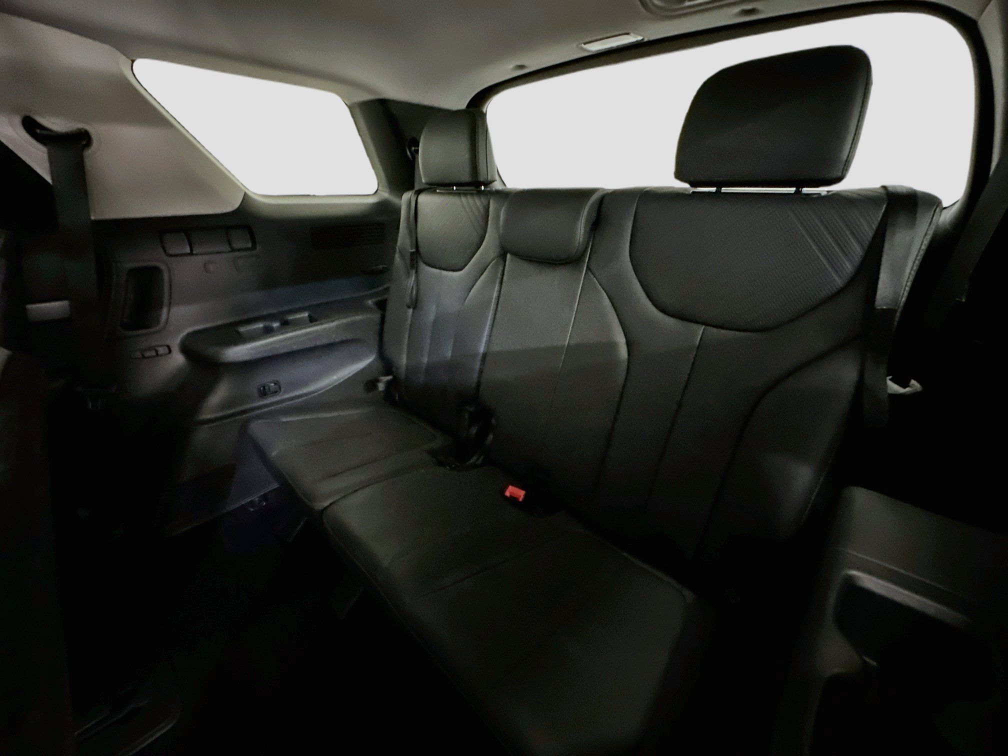 Used 2025 Hyundai Palisade SEL AWD/4WD image 30
