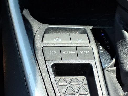 Used 2025 Toyota RAV4 LE FWD image 20