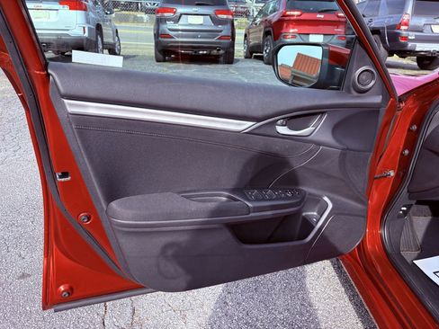 Used 2020 Honda Civic EX image 9
