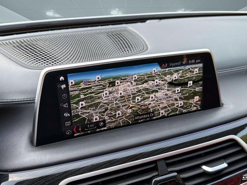Used 2019 BMW 740i w/ Executive Package RWD image 18
