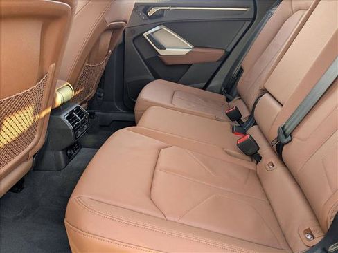 Certified 2025 Audi Q3 2.0T Premium image 16