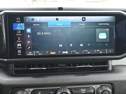 Used 2024 Jeep Wrangler Unlimited Sport AWD/4WD image 15