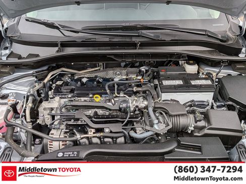 Used 2025 Toyota Corolla Cross XLE AWD/4WD image 38