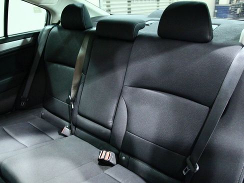 Used 2016 Subaru Legacy 2.5i Premium image 29