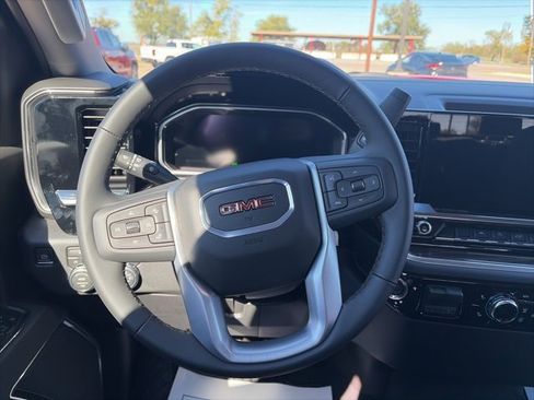 New 2026 GMC Sierra 1500 Elevation image 15