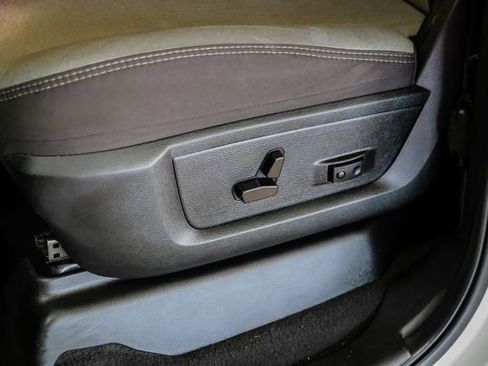 Used 2024 RAM 2500 Big Horn image 33