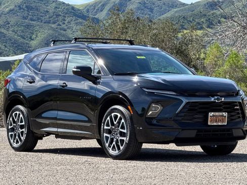 Certified 2023 Chevrolet Blazer RS image 2