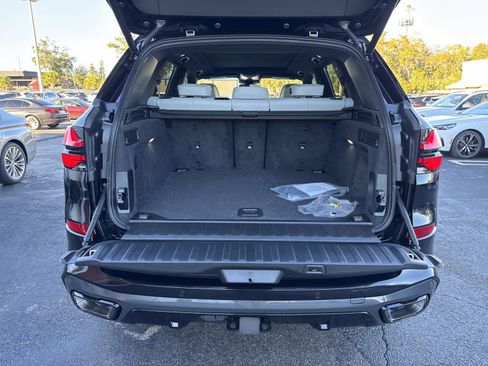 New 2026 BMW X5 xDrive40i w/ M Sport Package image 11