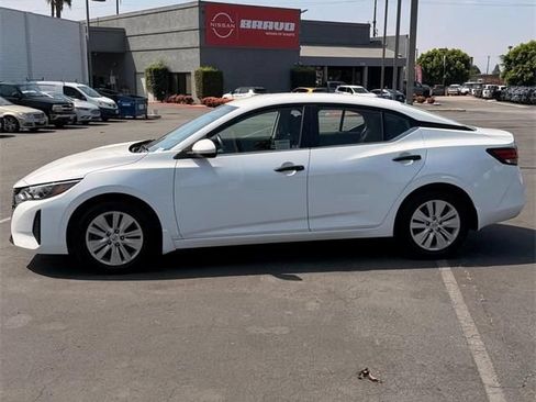 Used 2025 Nissan Sentra S FWD image 4