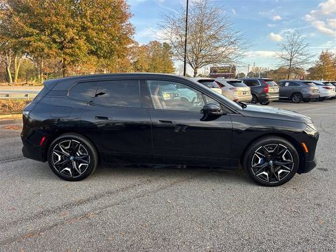 Used 2023 BMW iX xDrive50 w/ Premium Package image 8