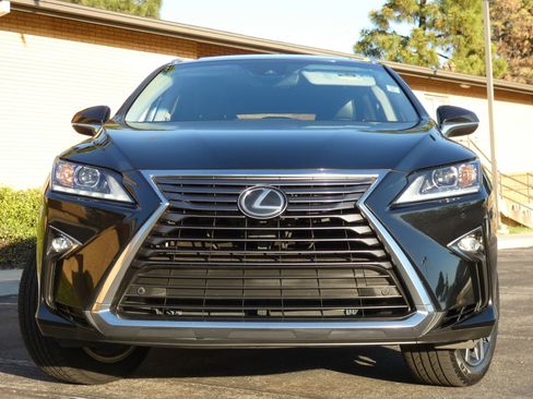 Used 2018 Lexus RX 350L FWD image 17