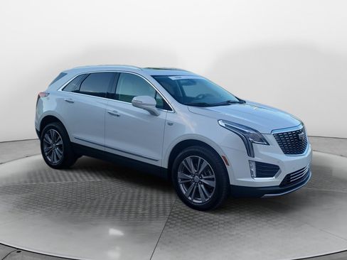 Certified 2022 Cadillac XT5 Premium Luxury FWD image 1