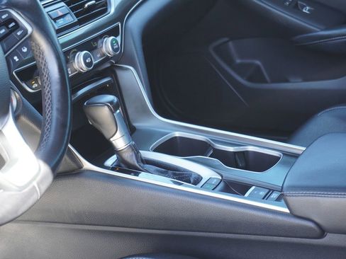 Used 2018 Honda Accord Sport image 25