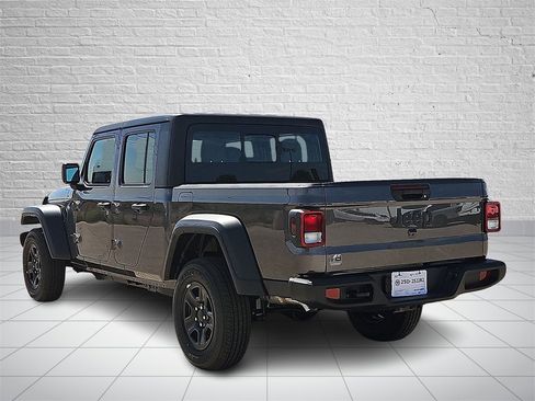 New 2025 Jeep Gladiator Sport image 3